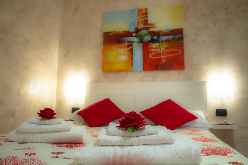 Corallia Apartment سيراكوزا الغرفة الصورة